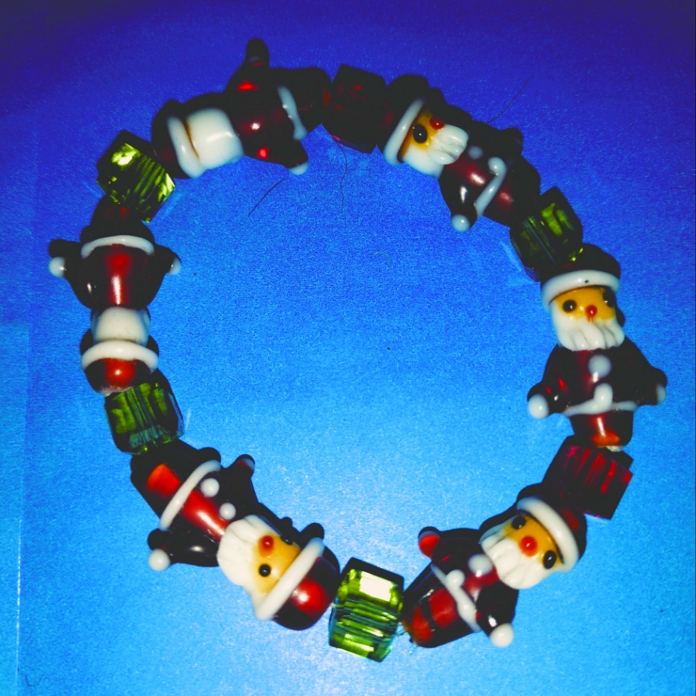 The Queenz Christmas Bracelets